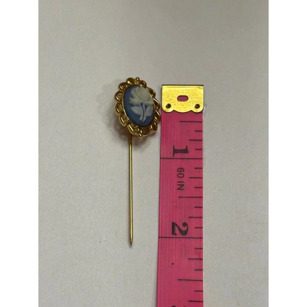 Monet Vintage Gold Tone Blue White Rose‎ Cameo Stick Pin Brooch Floral Jewelry